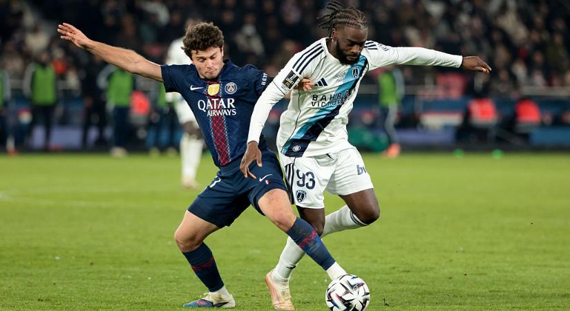 22 métert utazott a PSG ellenfele a városi derbire