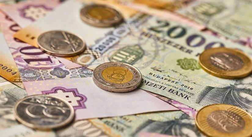Devizapiac – Gyengült a forint hétfő reggel