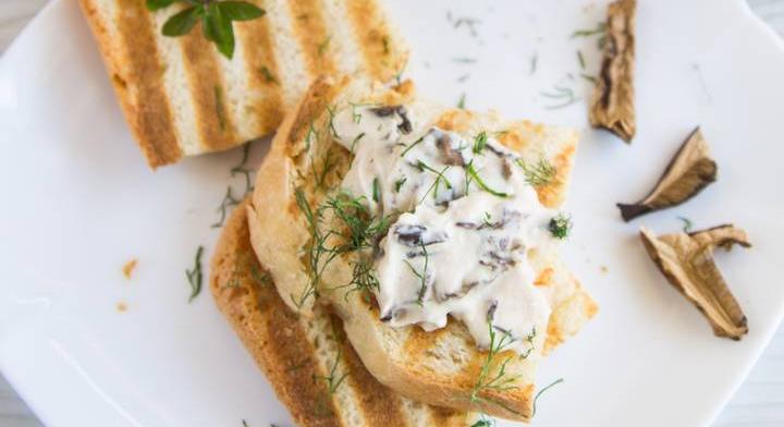 Krémes, majonézes gombasaláta: isteni előétel vagy kence