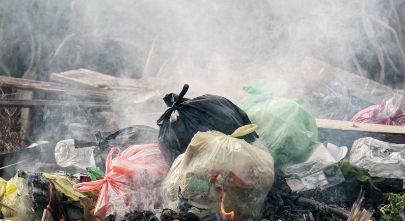 Nem mindegy, mi kerül a kazánba - a levegőbe jutó mérgező vegyületek rákot és impotenciát is okozhatnak