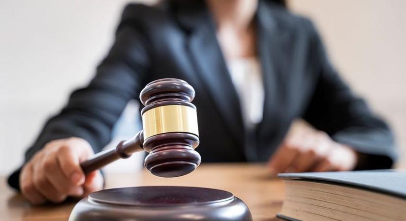 Két pécsi oktató is elismerést kapott