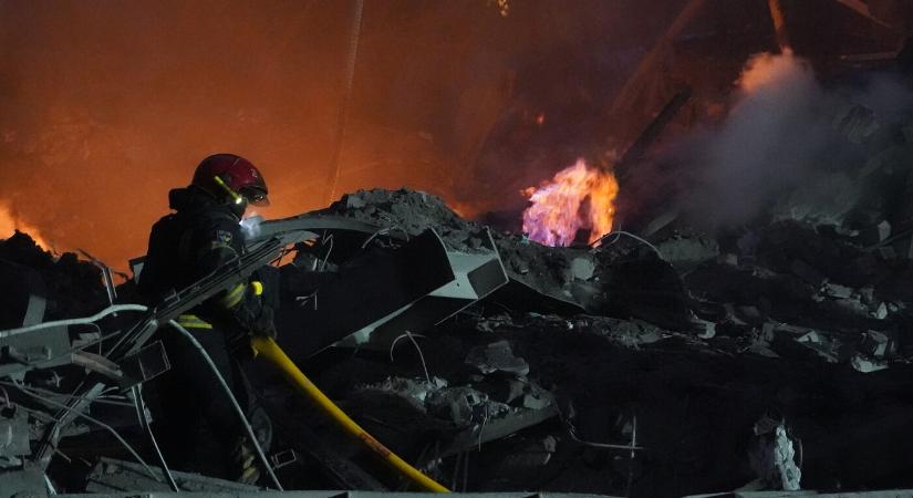 Éjjel rakétákkal és drónokkal támadta Ukrajnát az orosz hadsereg