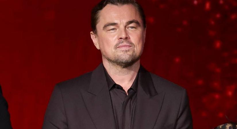 Leonardo DiCapriót a kamerák előtt égették be: Jeff Bezos miatt került kellemetlen helyzetbe