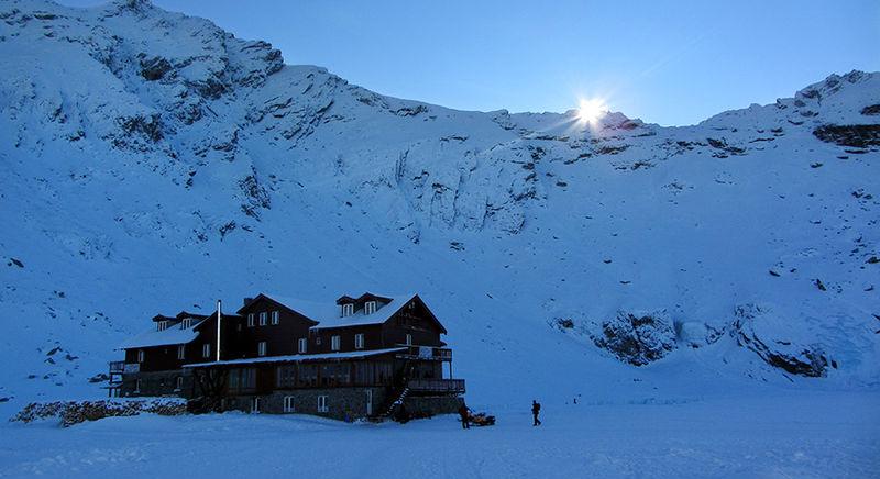 Közel egyméteres a hótakaró a Fogarasi-havasokban