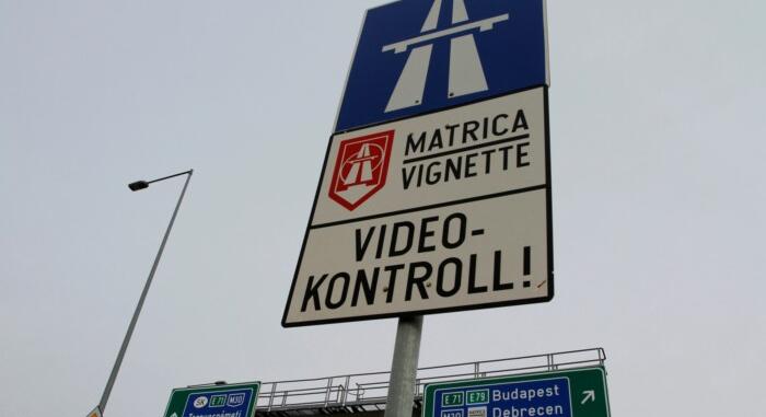Nagy változás jön idén az autópálya-matricáknál