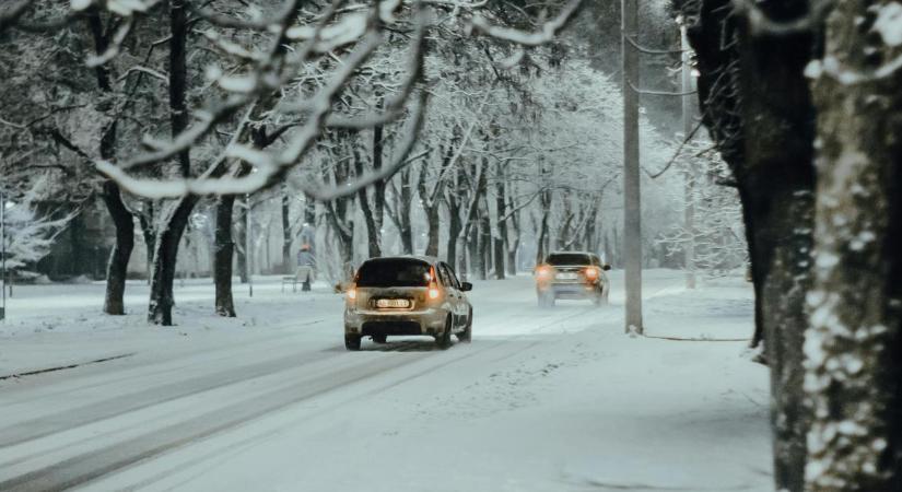 Hajdú-Biharra is riasztást adtak ki ónos eső és havazás miatt