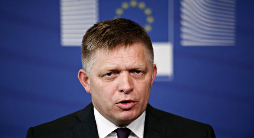 Robert Fico: Szlovákia kimarad a „katonai kalandokból”