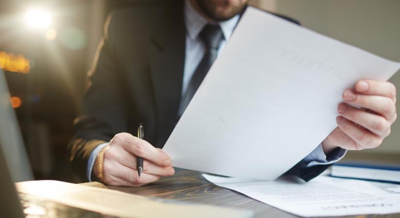 Öröklés: 7 dolog, amiért még az egyenes ági örökléskor is fizetni kell