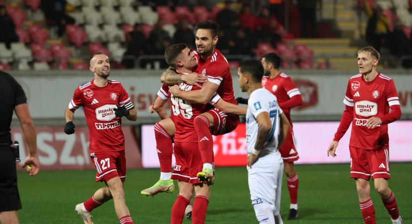 Révész helyzetjelentést adott az edzőkeresésről, kétszeres magyar válogatott csatár edz Kisvárdán