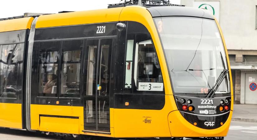 Halálos gázolás miatt lezárták az Etele utat, nem jár a villamos sem