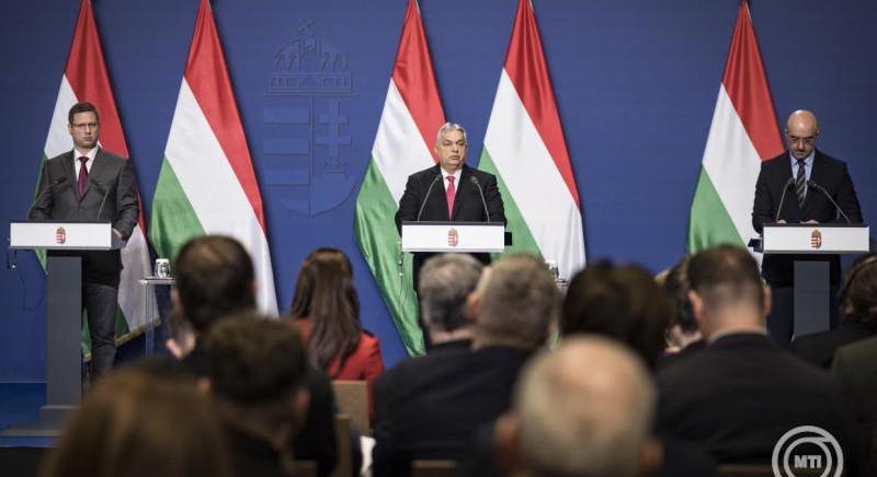 Orbán Viktor az EU-ról: „Nem kell ebből kilépni, szétesik ez magától is”