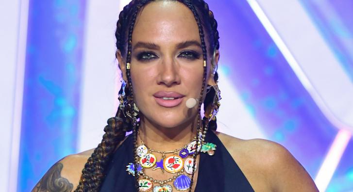 Tóth Gabi sokszor nem akarja megmutatni retusálatlan képeit, mert van, aki „a pörköltszagú trikójában otthon ül és szapulja őt”