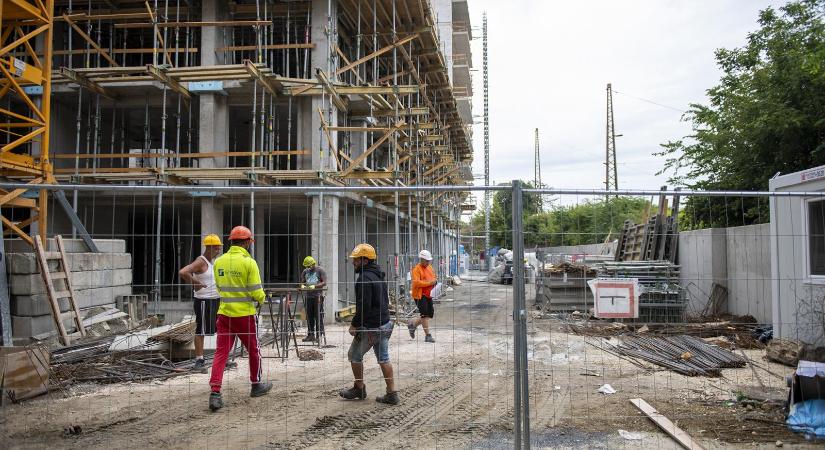 Lassulva nőnek tovább a lakásárak