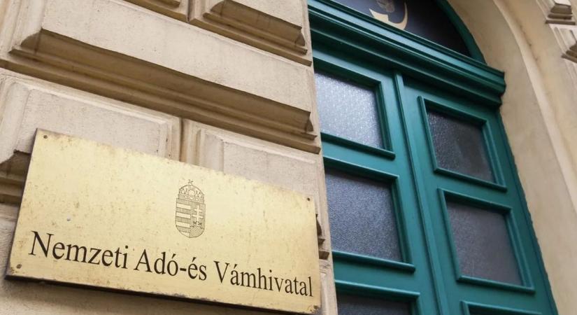 Így adózunk 2026-ban – mutatjuk, milyen változások léptek életbe