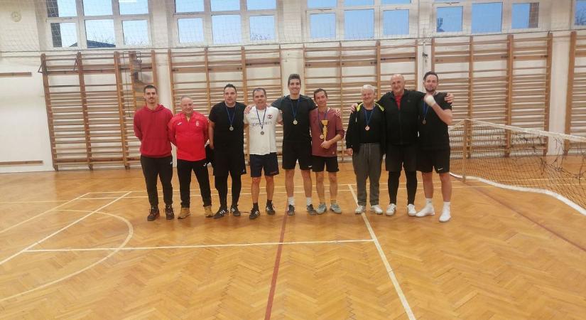 Tengóval búcsúztatták az óévet