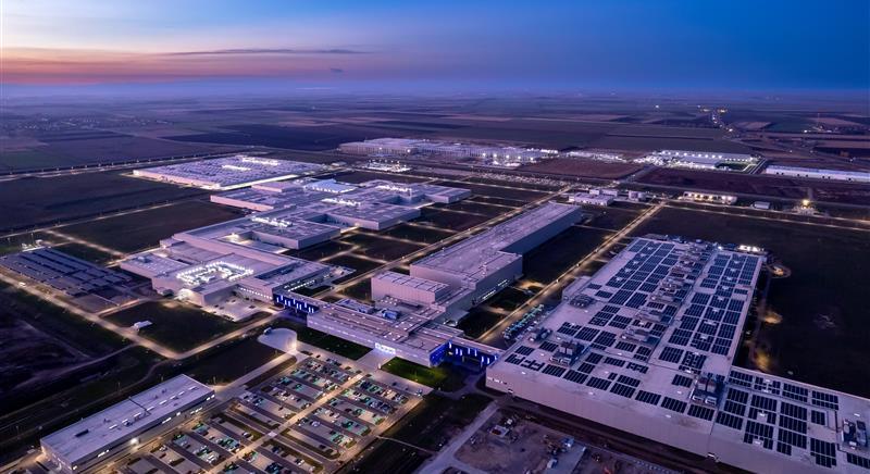 Tűz volt a debreceni BMW-gyár területén