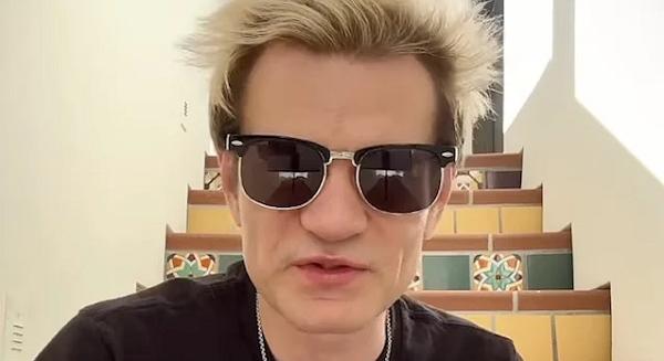 Sum 41 - Deryck Whibley: "a szervezetem úgy működik, mintha 8 évvel fiatalabb lennék"