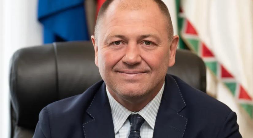 12 millió forintos jutalmat kapott Dunaharaszti polgármestere