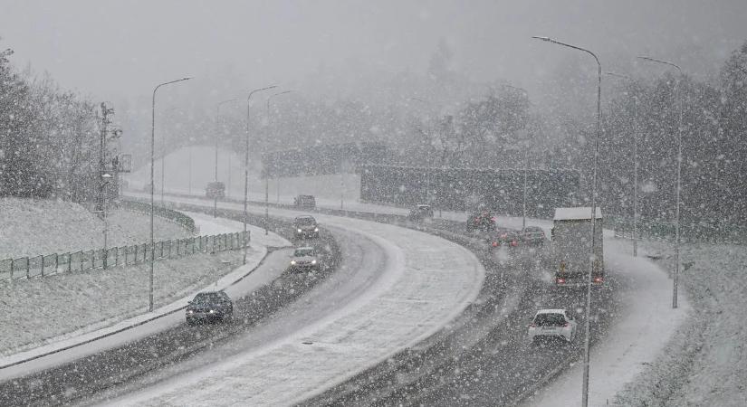 Az ítéletidő miatt operatív törzset állított fel Orbán Viktor