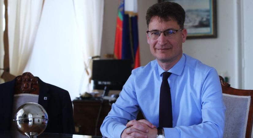 Több mint ezer üzenet az év első munkanapján: így indult 2026 a polgármesternél