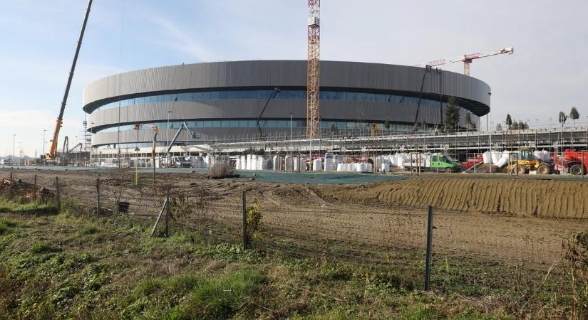 Milánó 2026: még mindig komoly építkezés folyik a hokicsarnoknál
