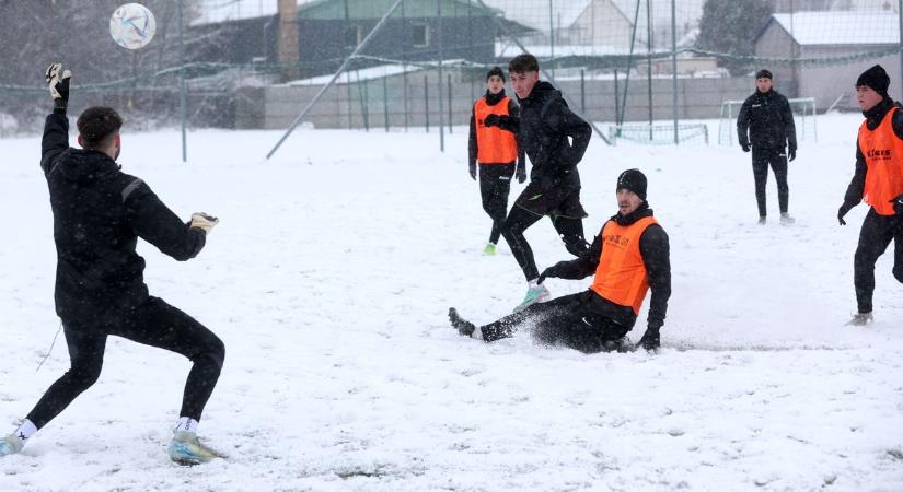 A szakadó hó sem állította meg a Rákóczit - fotókkal, videóval