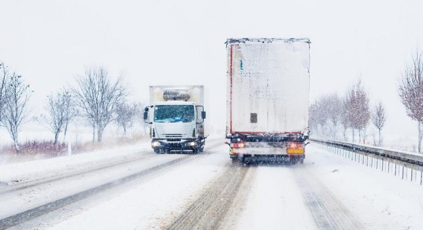 Egyre veszélyesebb és súlyosabb a hóhelyzet az országban – itt vannak a bejelentések