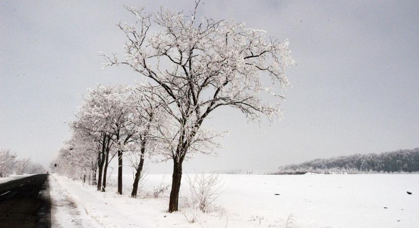 Citromsárga riasztás – 12 óra alatt 5 centinél több hó is hullhat
