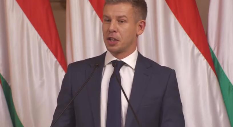 Magyar Péter Kósa Lajosnak is üzent a Tisza évadnyitó sajtótájékoztatóján