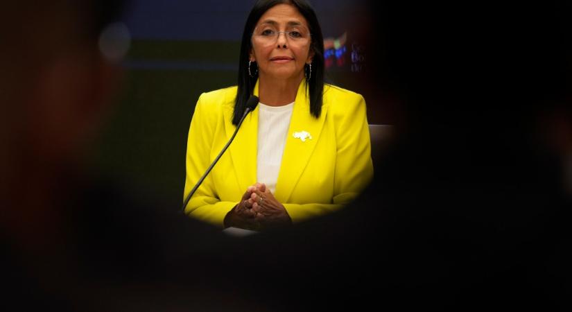 Hivatalosan is beiktatták Delcy Rodríguezt Venezuela ideiglenes elnökévé