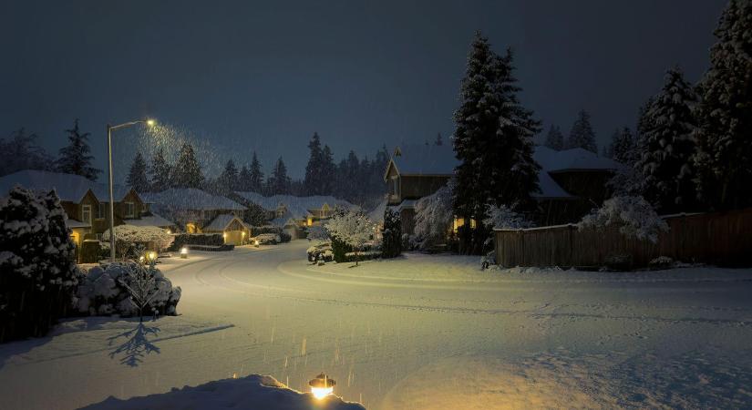 4 vármegye rendkívüli narancsban, ide zúdul a legnagyobb hó, itt a hótérkép