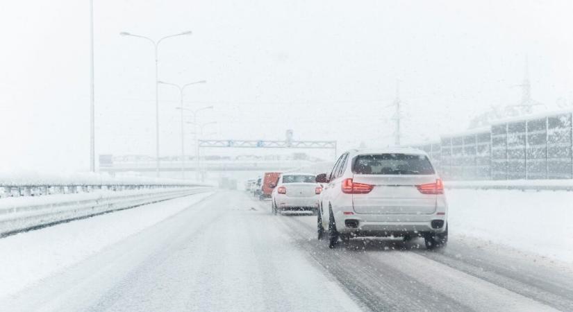Azonnali közleményt adtak ki kedd reggel a magyarországi hóhelyzetről