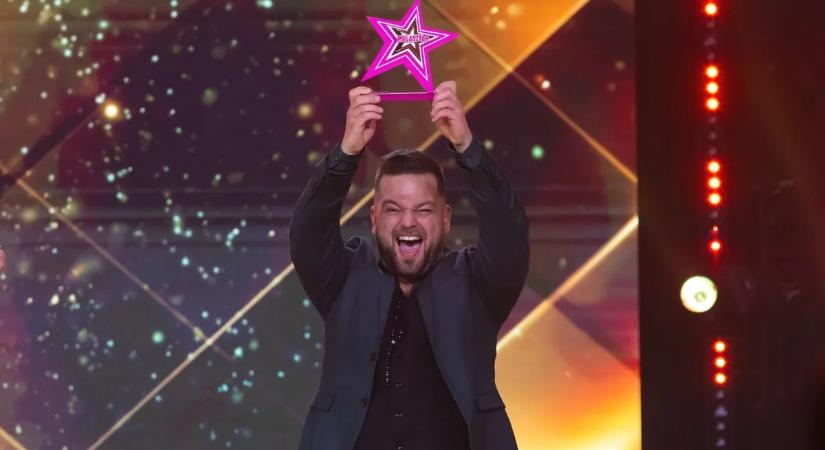 Csodával határos módon épségben szállt ki a totálkáros autóból Gudics Máté