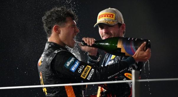 Norris több mint egymillió eurót fizet idén az F1-es szuperlicenszért