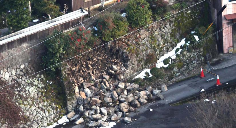 Erős földrengés rázta meg Japán északnyugati részét