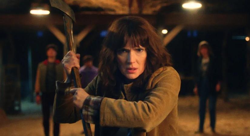 "Egy ilyen jelenetet nem lehet elpróbálni" - Winona Ryder szerint a Stranger Things fináléjának AZT a brutális jelenetét mindössze kétszer vették fel
