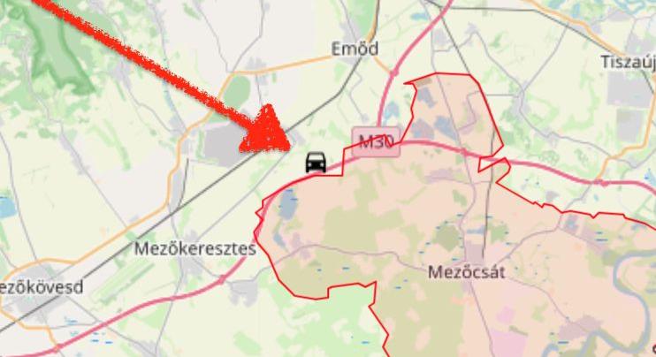 M3-as, Gelej: autó az árokban