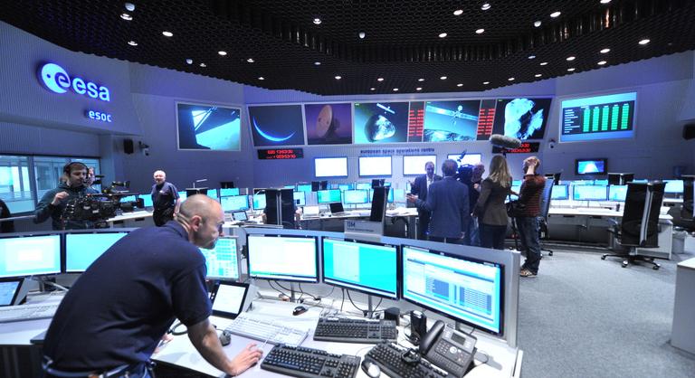 Hackerek törték fel az Európai Űrügynökség szervereit, veszélybe kerültek az űrprojektek