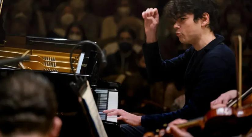 Tudta, hogy van olyan zene, amitől finomabb kristályszerkezetű hópelyhek képződnek?