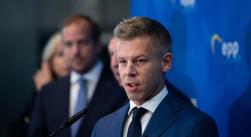 Magyar Péter szemrebbenés nélkül letagadja, amit a Tisza képvislői is megszavaztak – videó