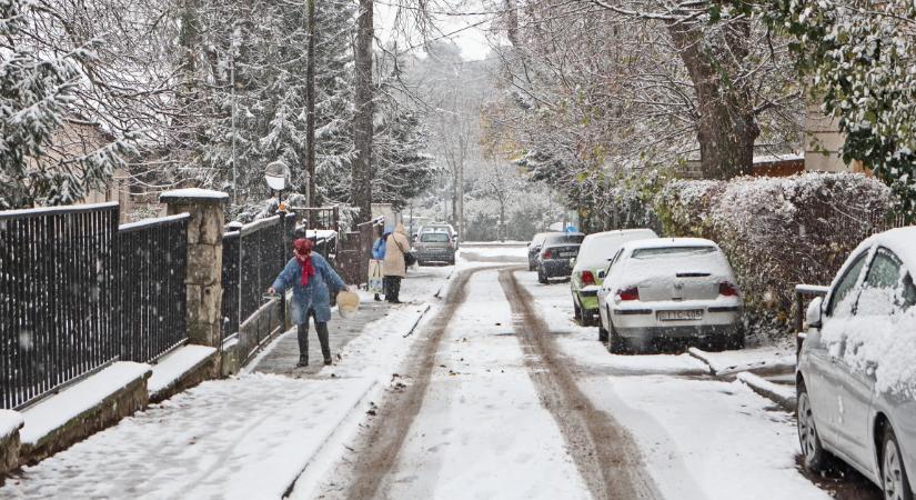 Havazás: Lázár szerint az eljutás minden vonalon biztosított