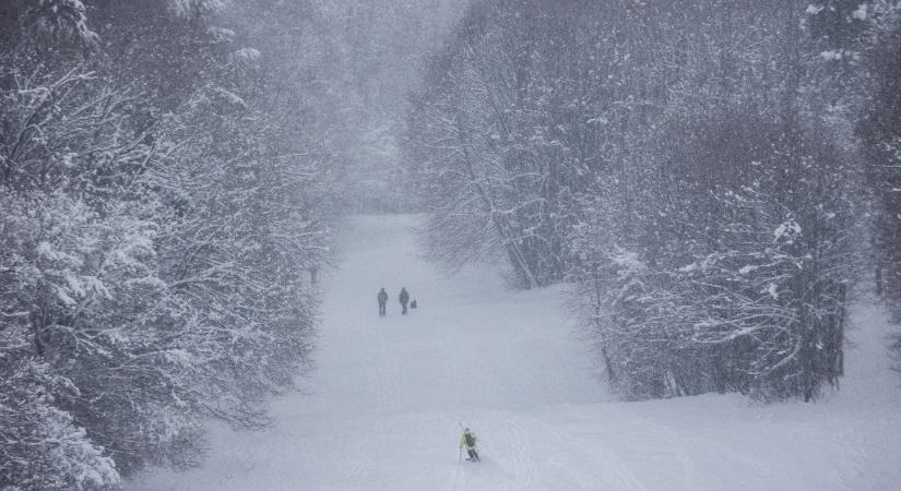 Máris jön az újabb hullám, akár 20 centis hó is lehet többfelé – térkép