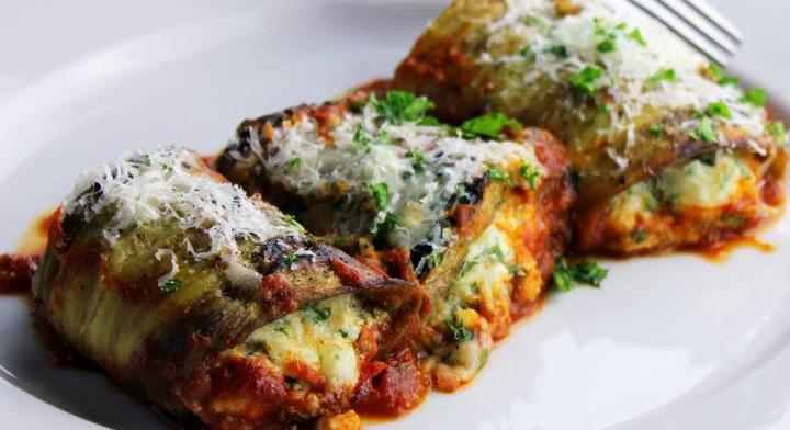 Sütőben sült, olasz padlizsántekercs: ricottával és sajttal gazdagon