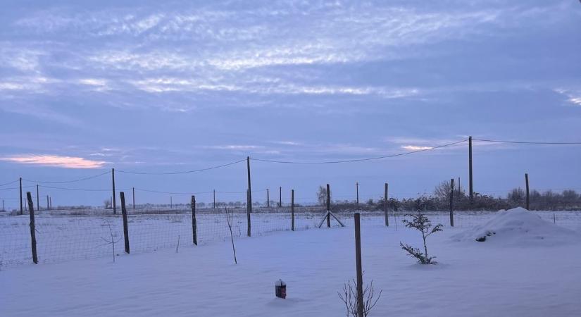 Havas utak és csodás táj – így ébredt Szolnok és környéke a fehérbe öltözött reggelre