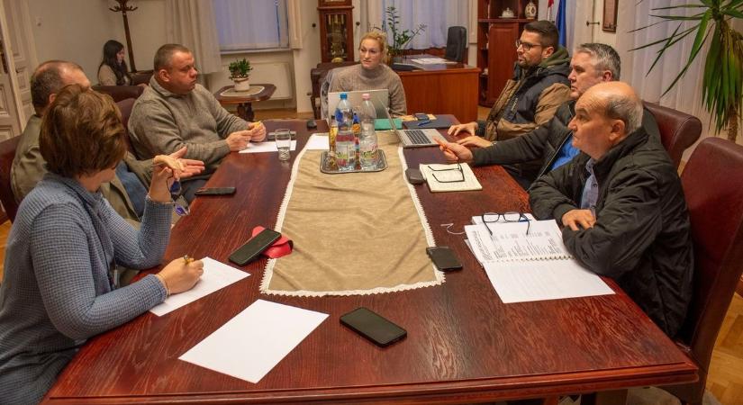 Fontos kéréseket intézett a lakossághoz a bajai városvezetés a hóhelyzet miatt