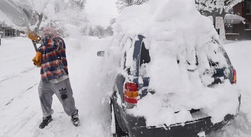 Tilos útszóró sóval szórni a járdákat, vigyázat: milliós bírságba lehet belefutni egy kormányrendelet alapján