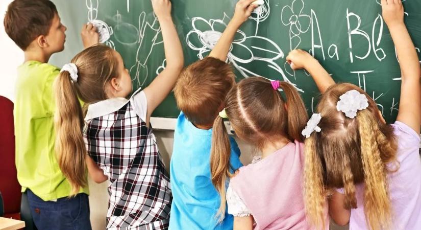 Soha nem látott mértékű ösztöndíj jön a tanárképzésben