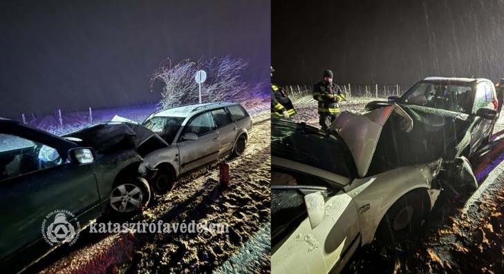 Öt közlekedési balesetnél avatkoztak be a tűzoltók 