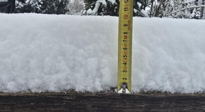 10 centis hó borítja több helyen a tájat