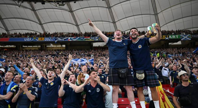 Munkaszüneti napot hirdettek Skóciában a válogatott vb-szereplése miatt